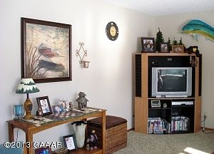 5th image of 128 N Sunset Ave