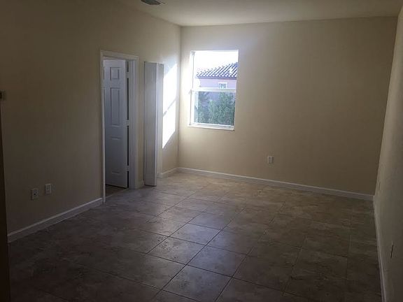 5th image of 16952 SW 90th St
