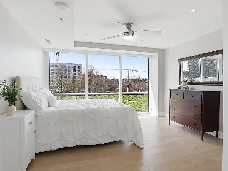 925 N Fairfax St #311 — Photo 10