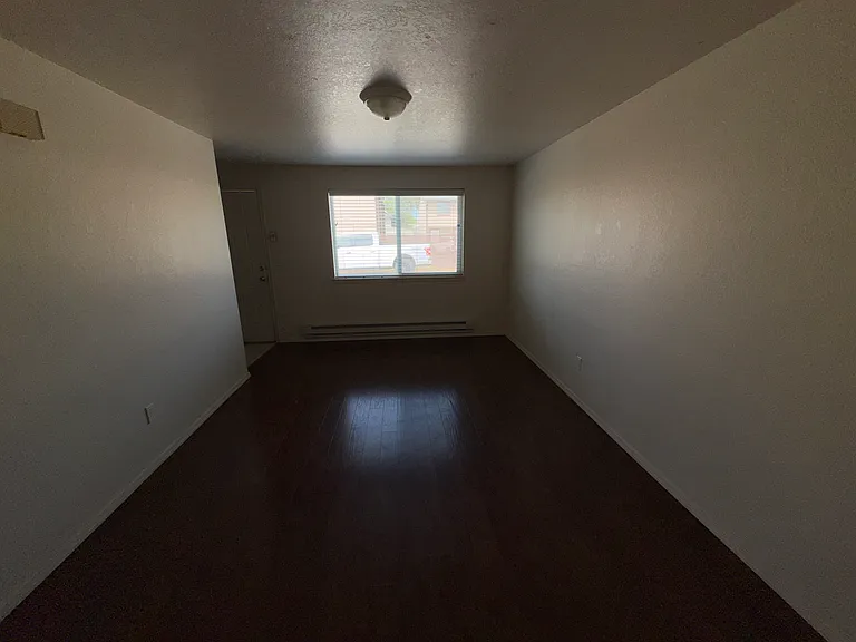 2278 S Salmon Ln — Photo 2