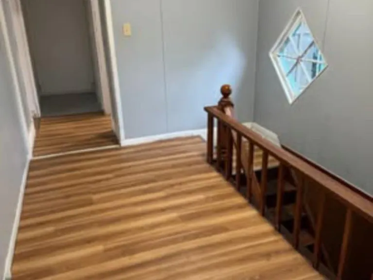 435 Meadow St S — Photo 3
