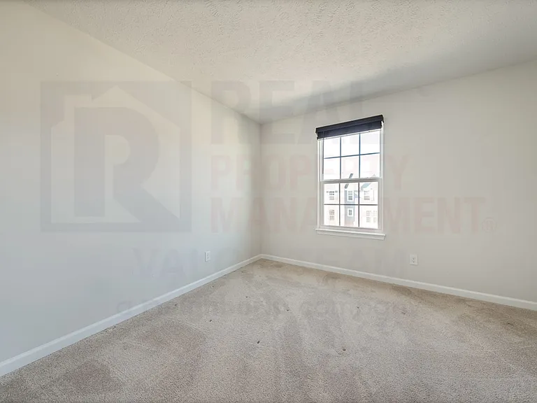 4011 N Steels Cir — Photo 7