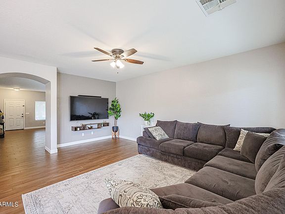 3rd image of 18230 W MISSION Lane