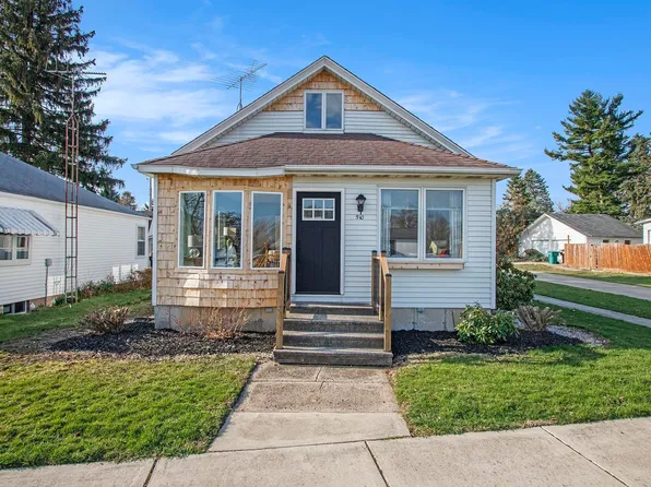 510 W Michigan St, New Carlisle, IN 46552