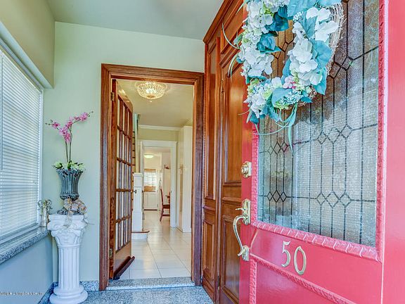 3rd image of 50 Oakley Pl