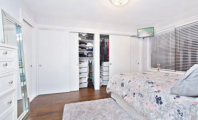 Rented by Engel & Völkers New York City | media 8