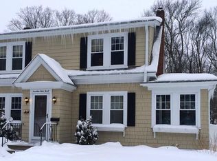 17 Union St, Foxboro, MA 02035
