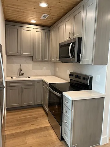 834 Tulane Dr — Photo 7