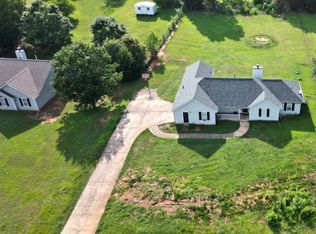 104 Massey Ln, Locust Grove, GA 30248