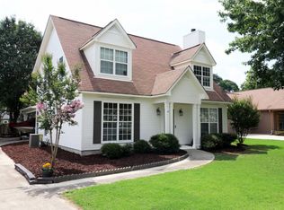 195 Jasmine Dr, Alabaster, AL 35007