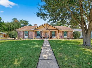 16903 Paint Rock Rd, Friendswood, TX 77546