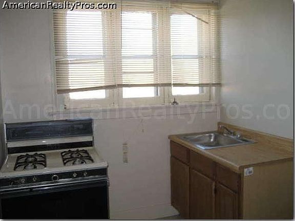 4th image of 7928 S Morgan St APT 3E