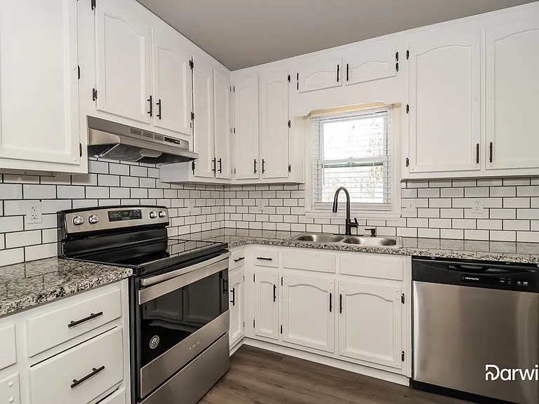 6260 Sherrian St — Photo 2