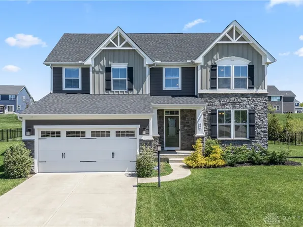 894 Acorn Dr, Dayton, OH 45440