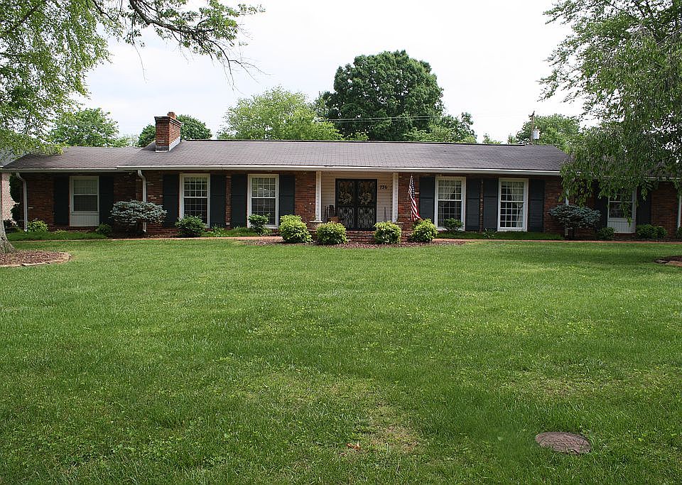 Now has circle drive way