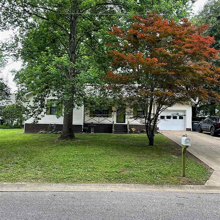1st image of 1209 Acorn Dr