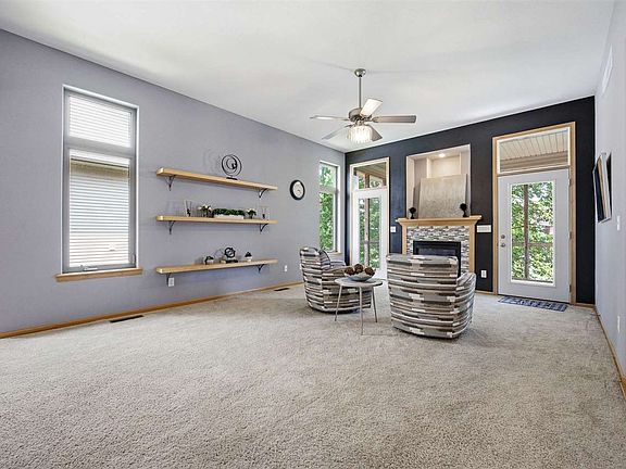 5th image of 118 Broadmoor Ln