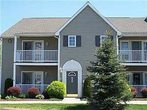 1st image of 28 Brookfield Ln Unit 5