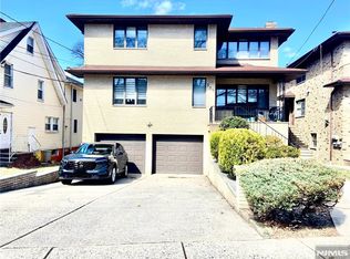 519 Broad Ave, Palisades Park, NJ 07650