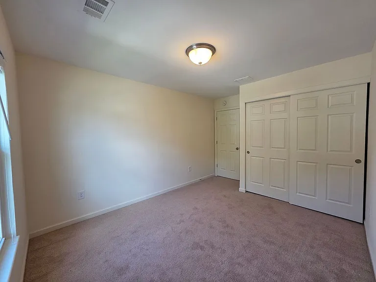1490 Avalon Creek Rd — Photo 11