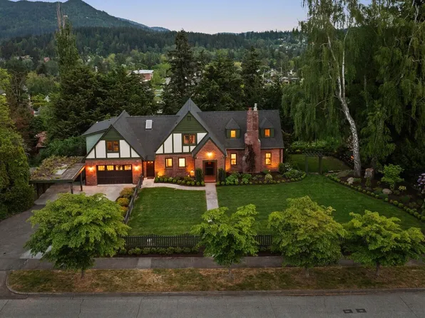 1720 Knox Avenue, Bellingham, WA 98225