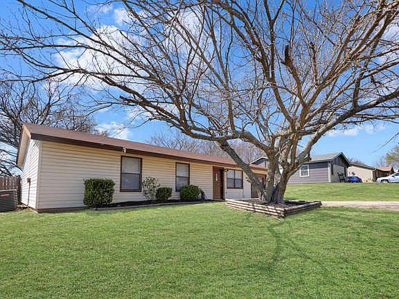 3rd image of 507 Traci Dr