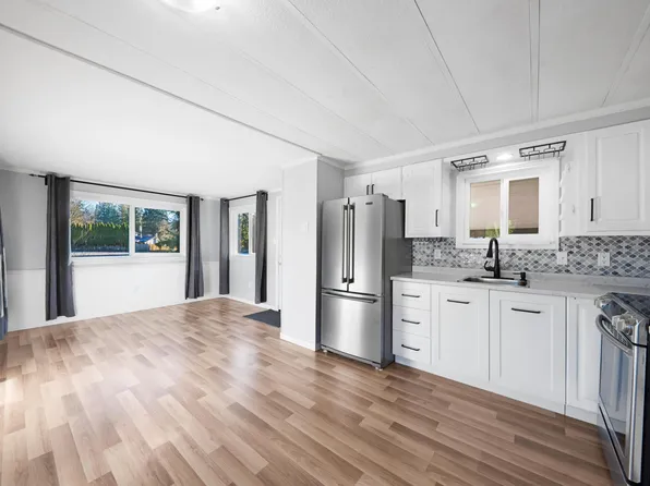 23206 Calvin Cres, Maple Ridge, BC V2X 4S3