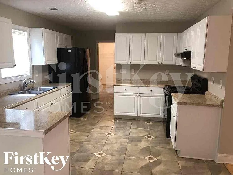 1813 Alcovy Springs Ln — Photo 4
