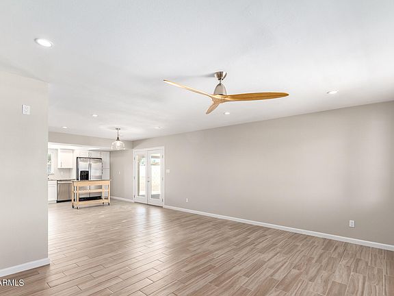 4th image of 2513 W Jacinto Ave