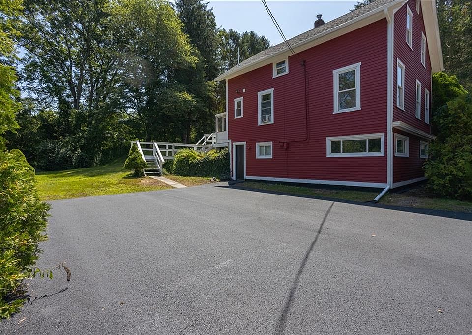 39 Laurel St, Ashaway, RI 02804 Zillow