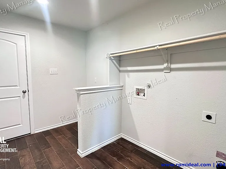 3977 Winding Hollow Dr — Photo 27