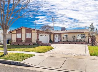 27235 Banuelo Ave, Santa Clarita, CA 91350