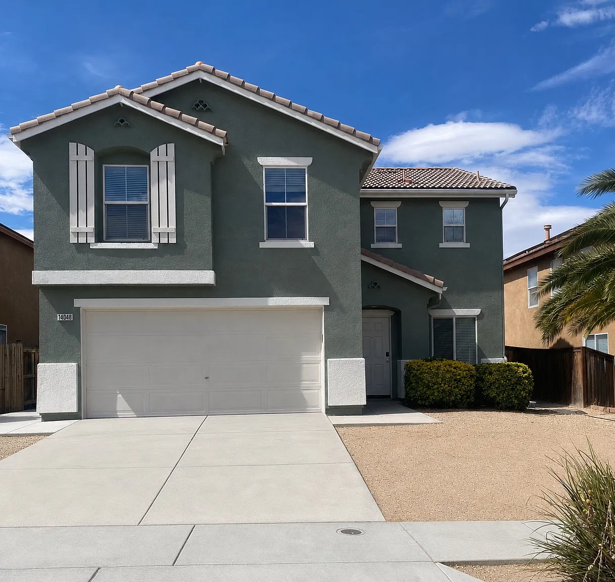 3 bed, 2.5 bath, 1946 sqft, $2,300 — Photo 1