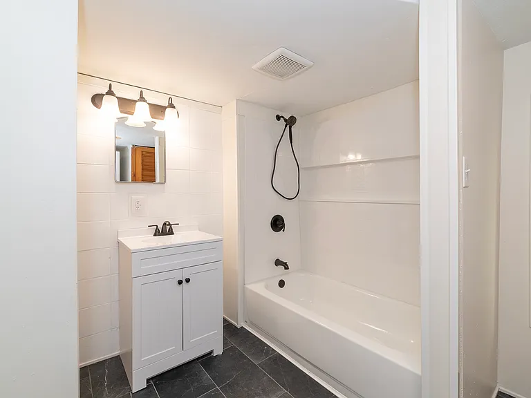 1036 Jackson St NW #2 — Photo 7
