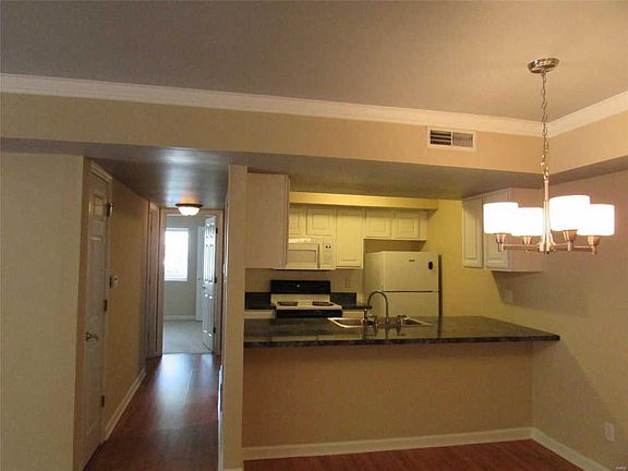 5th image of 522 Nirk Ave APT A
