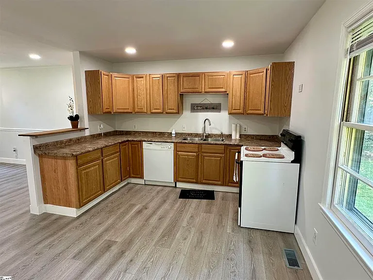 114 Tranquility Rd — Photo 6