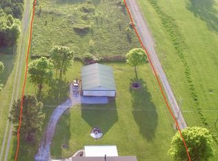 326 Shun Pike, Cottontown, TN 37048