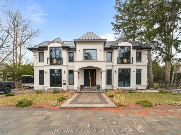 1394 Lorne Park Rd #Basement, Mississauga, ON L5H 3B3