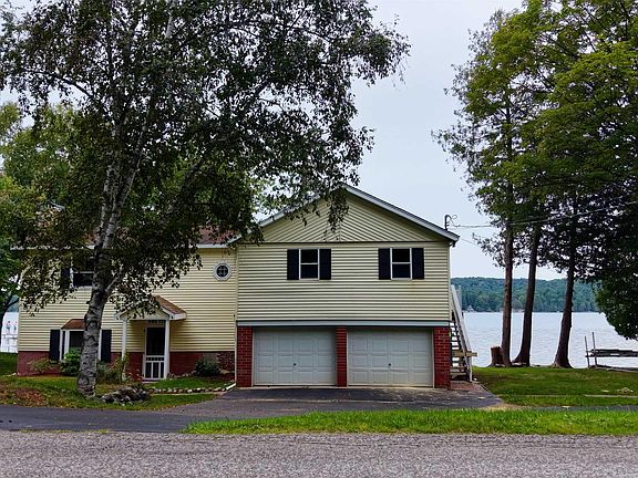 2nd image of 110 S Intermediate Lake Rd