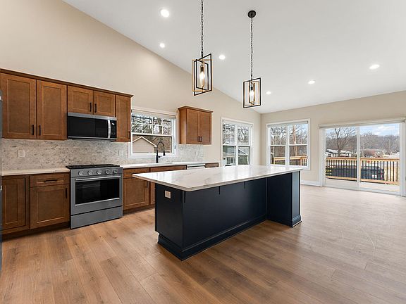 5th image of 1504 Waverly Rd