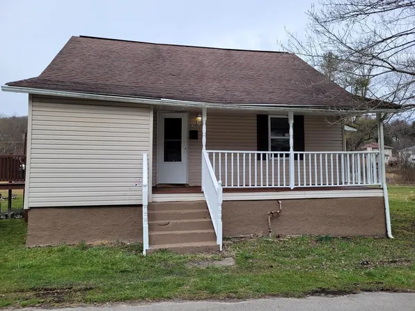 839 W Virginia St, Mount Hope, WV 25880