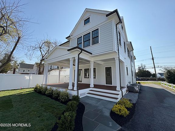 3rd image of 179 Rumson Road