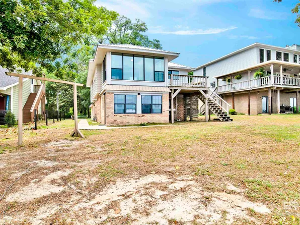 7411 Bay Rd, Mobile, AL 36605