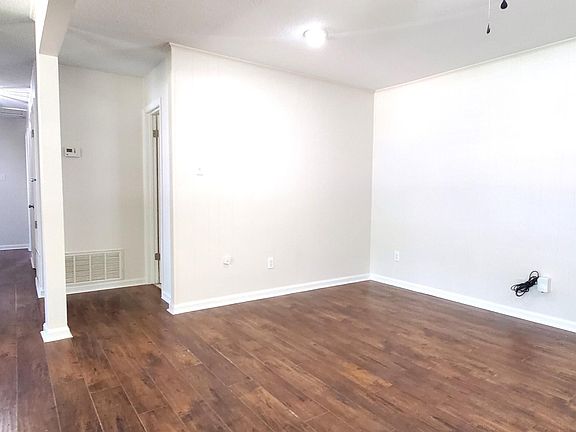 2nd image of 2700 Catherine Dr