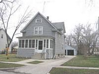 2nd image of 823 Michigan Ave