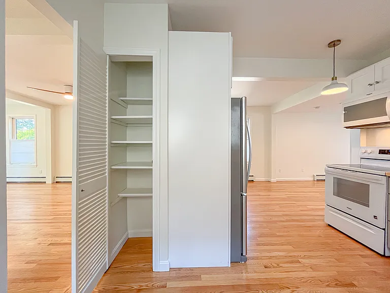 22 Crescent Ave — Photo 16