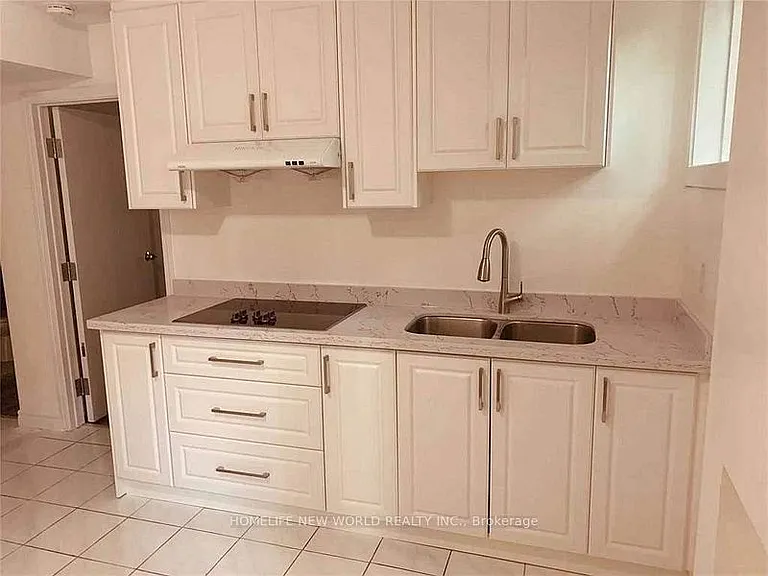 30 Rural Ave #BASEMENT — Photo 2