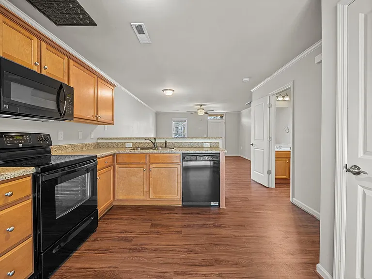 401 Sullivan Loop Rd — Photo 7
