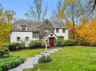 94 Hillair Cir, White Plains, NY 10605