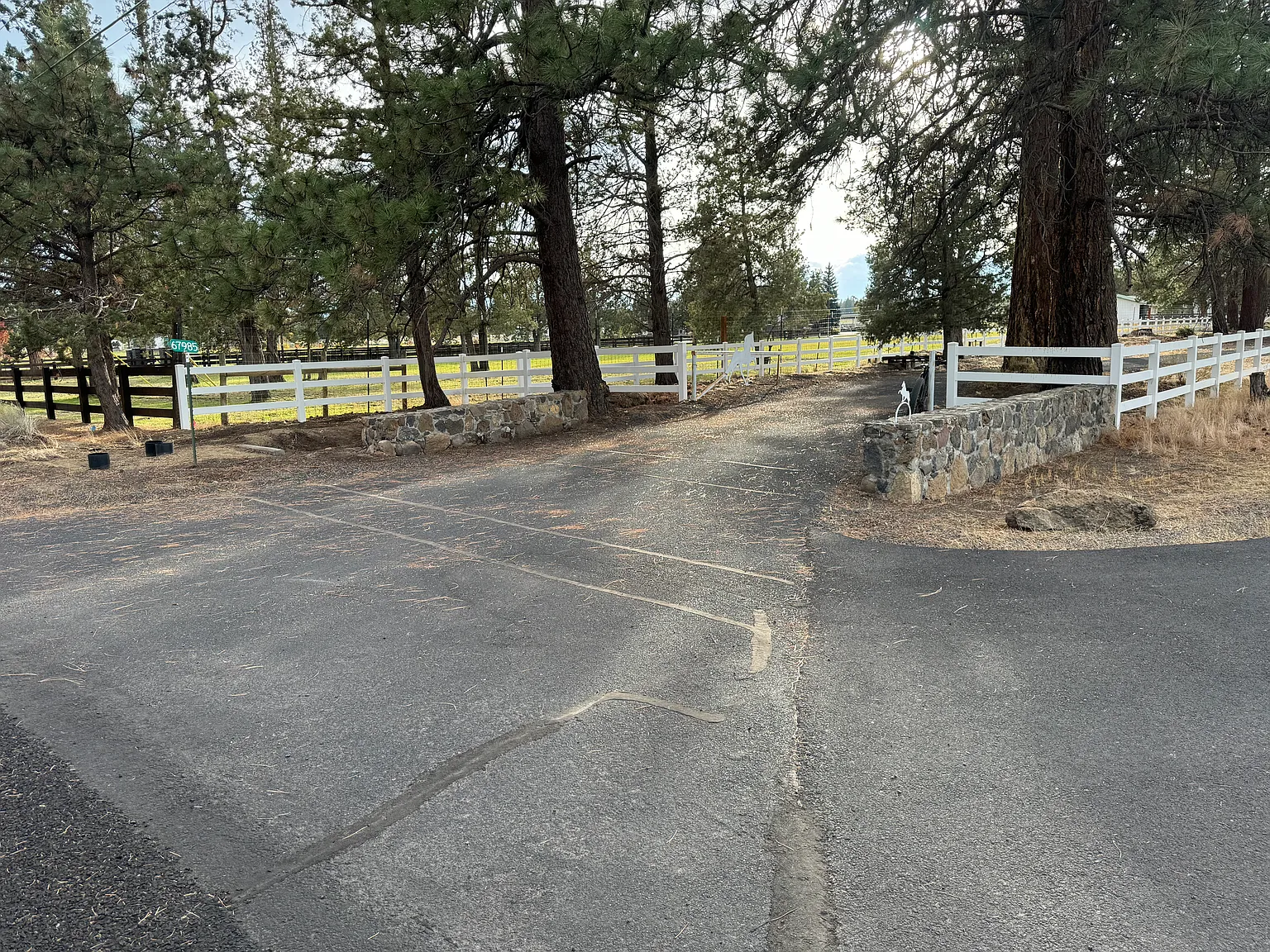 67985 Cloverdale Rd — Photo 3